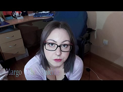 ❤️ Sexy Meedchen mat Brëll suckelt Dildo déif op der Kamera Porno bei eis ❌️❤